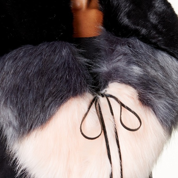 Steve Madden Colorblocked Faux-Fur Collar - Picture 2 of 2